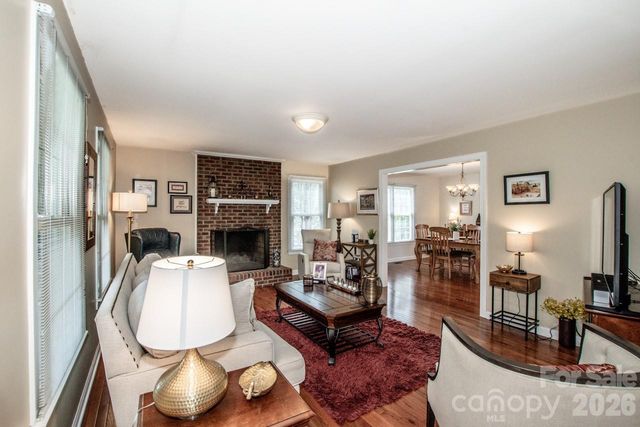 158 Wood Acre Drive, Mooresville, NC 28115