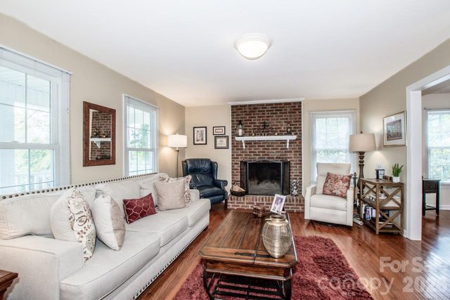 158 Wood Acre Drive, Mooresville, NC 28115