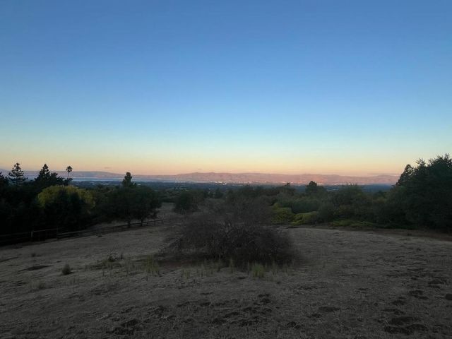 27251 Julietta Lane, Los Altos Hills, CA 94022