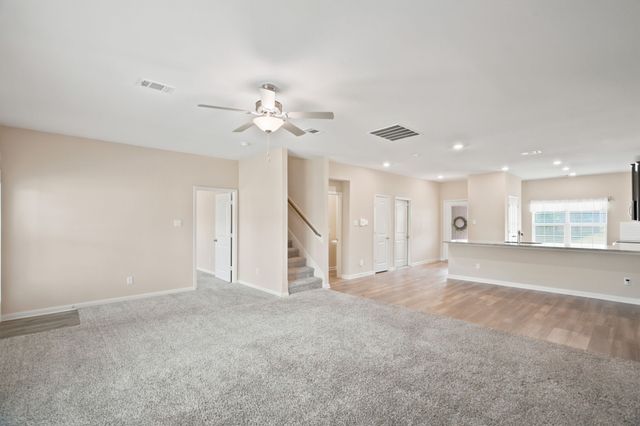 364 Ridgeland Oaks Drive, Fort Worth, TX 76120