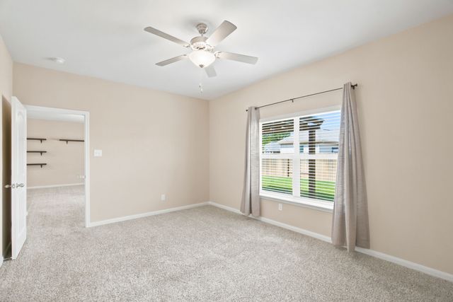 364 Ridgeland Oaks Drive, Fort Worth, TX 76120