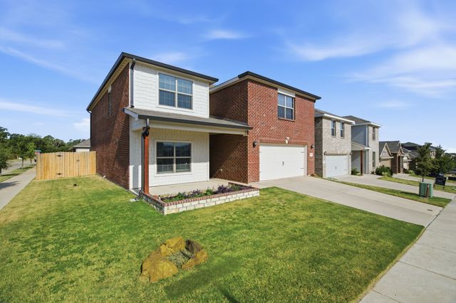 364 Ridgeland Oaks Drive, Fort Worth, TX 76120