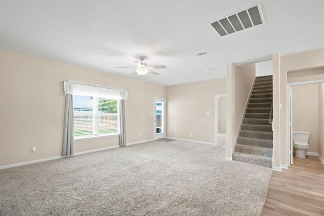364 Ridgeland Oaks Drive, Fort Worth, TX 76120