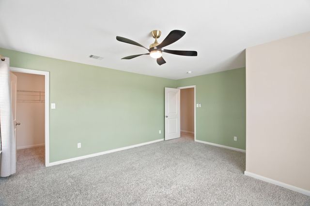 364 Ridgeland Oaks Drive, Fort Worth, TX 76120