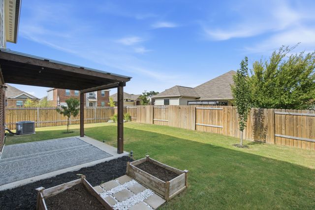 364 Ridgeland Oaks Drive, Fort Worth, TX 76120