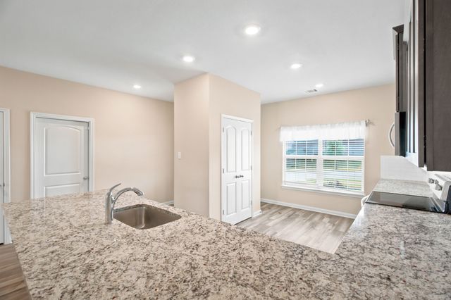 364 Ridgeland Oaks Drive, Fort Worth, TX 76120