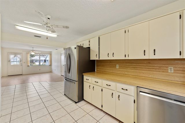 8709 SW 96TH STREET B, Ocala, FL 34481