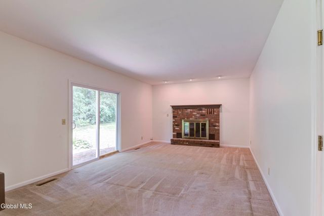 949 Morgan Avenue, Niskayuna, NY 12309