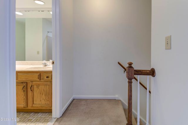 949 Morgan Avenue, Niskayuna, NY 12309