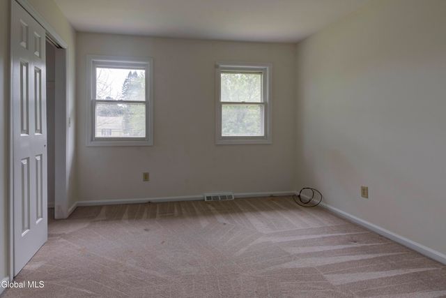 949 Morgan Avenue, Niskayuna, NY 12309