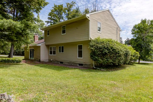 949 Morgan Avenue, Niskayuna, NY 12309