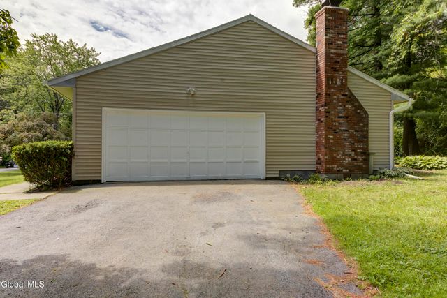 949 Morgan Avenue, Niskayuna, NY 12309