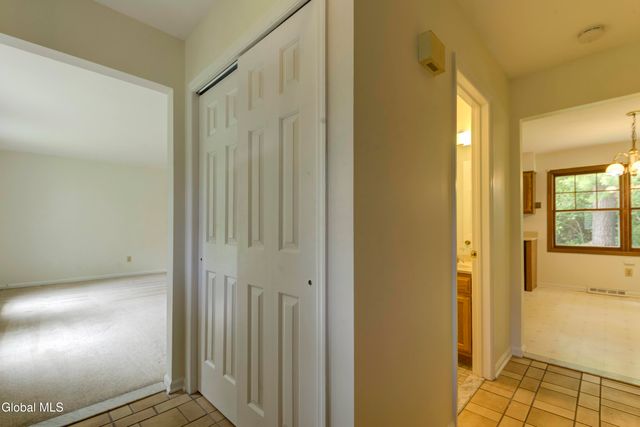 949 Morgan Avenue, Niskayuna, NY 12309