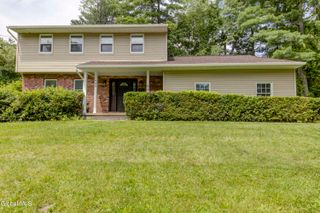 949 Morgan Avenue, Niskayuna, NY 12309