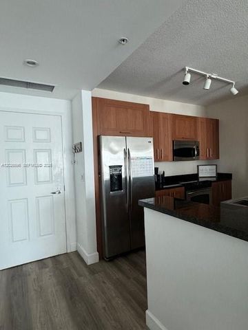 1300 Ponce De Leon Blvd 702, Coral Gables, FL 33134