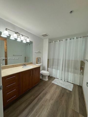 1300 Ponce De Leon Blvd 702, Coral Gables, FL 33134
