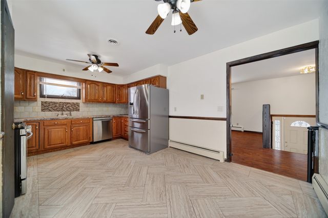 3337 W 41ST Street, Erie, PA 16506