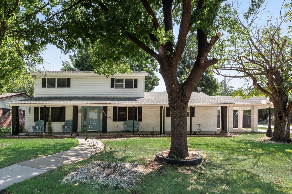 721 Thompson Drive, Saginaw, TX 76179 — photo 5