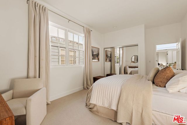 409 Howland Canal, Los Angeles, CA 90291