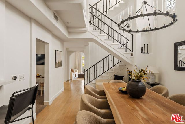 409 Howland Canal, Los Angeles, CA 90291