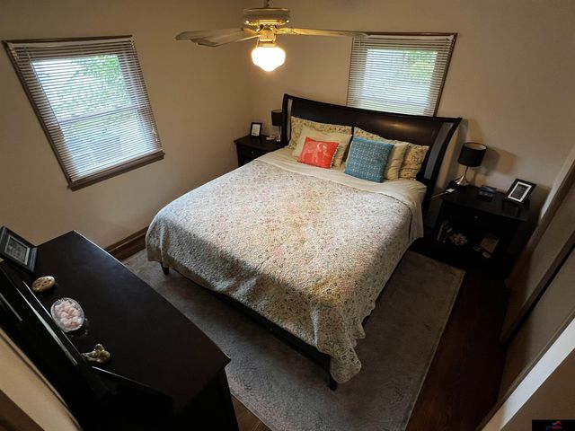 5327 N 48 Avenue, Omaha, NE 68104