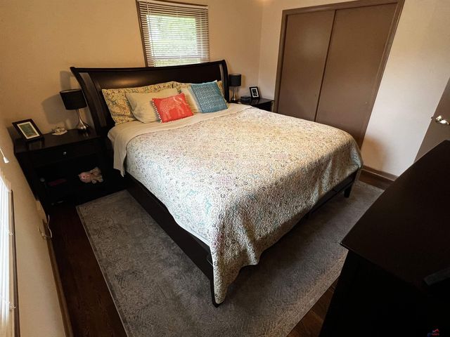 5327 N 48 Avenue, Omaha, NE 68104