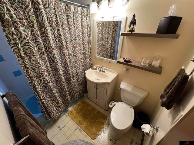 5327 N 48 Avenue, Omaha, NE 68104