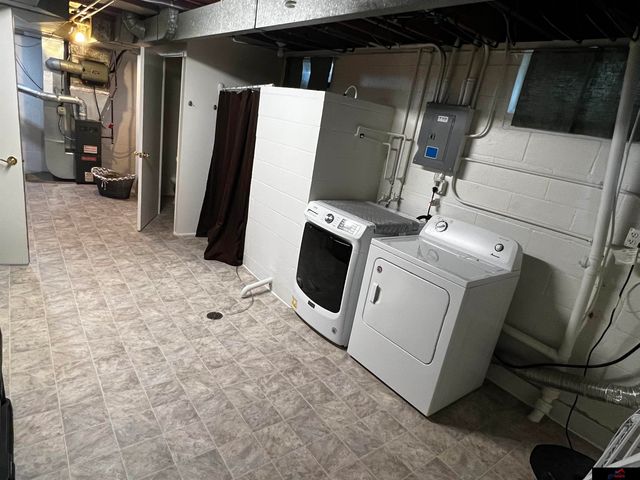 5327 N 48 Avenue, Omaha, NE 68104