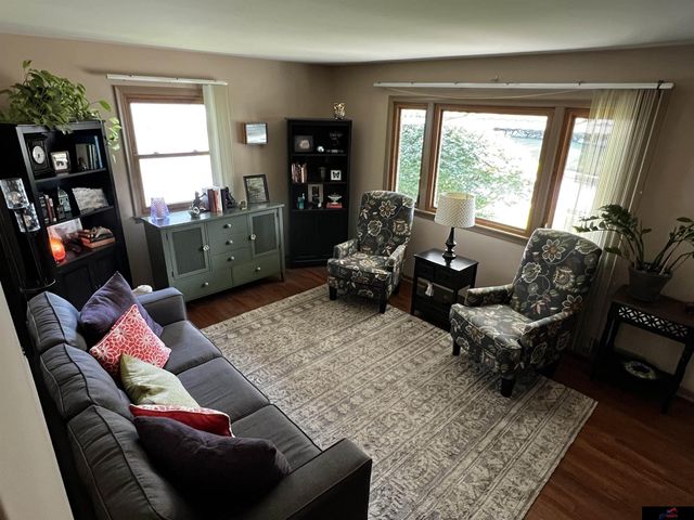 5327 N 48 Avenue, Omaha, NE 68104