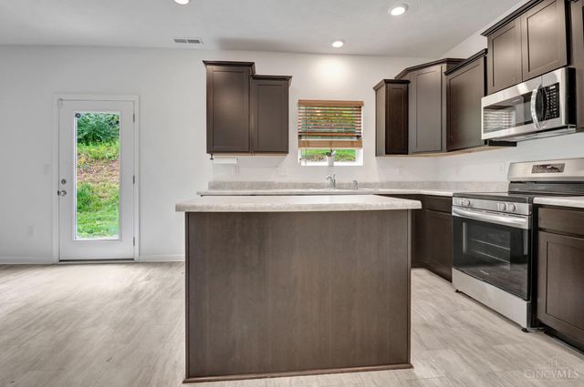 108 Mound Builder Place, Carlisle, OH 45005