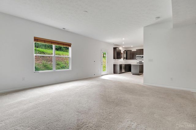 108 Mound Builder Place, Carlisle, OH 45005