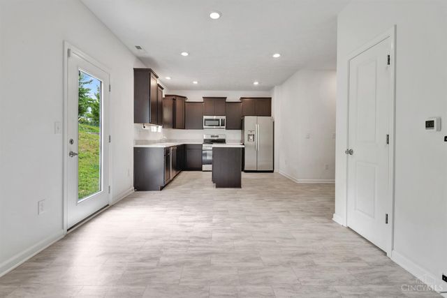 108 Mound Builder Place, Carlisle, OH 45005