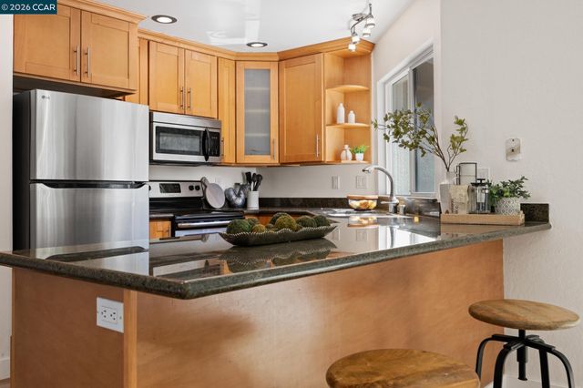 2274 Mount Whitney Dr, Pittsburg, CA 94565