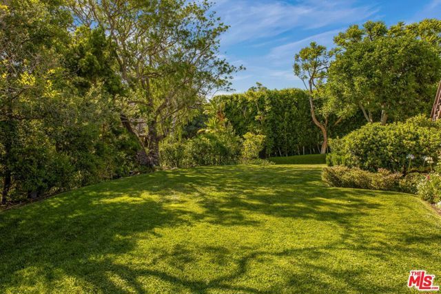 570 S Mapleton Drive, Los Angeles, CA 90024