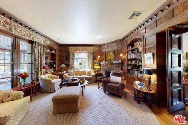 570 S Mapleton Drive, Los Angeles, CA 90024