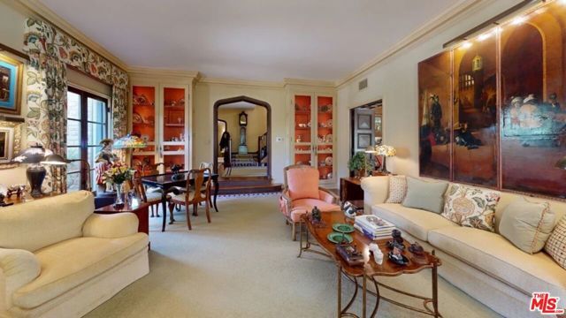 570 S Mapleton Drive, Los Angeles, CA 90024