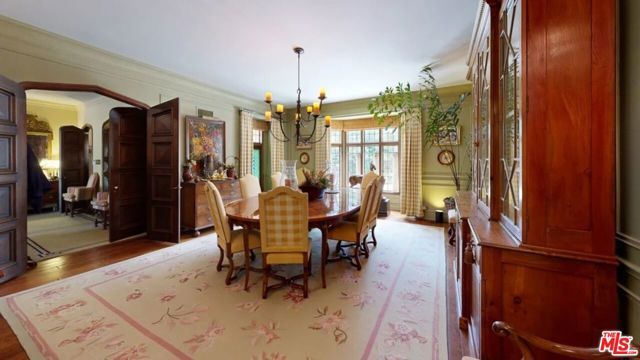 570 S Mapleton Drive, Los Angeles, CA 90024