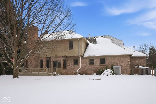 10236 Bent Tree Lane, Fishers, IN 46037