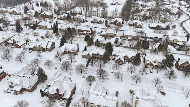 10236 Bent Tree Lane, Fishers, IN 46037