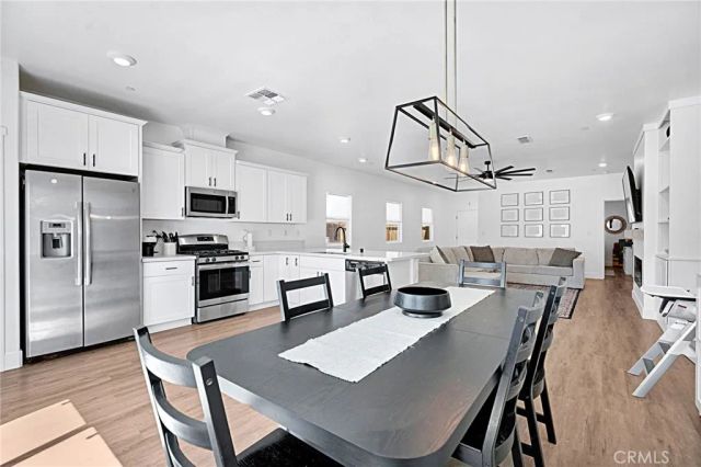 1386 Shoreside, Madera, CA 93637