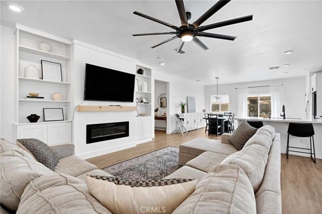 1386 Shoreside, Madera, CA 93637