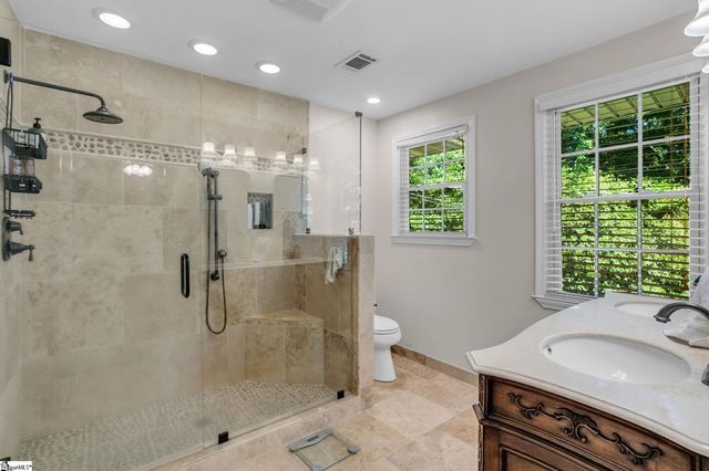 203 Hickory Lane, Mauldin, SC 29662