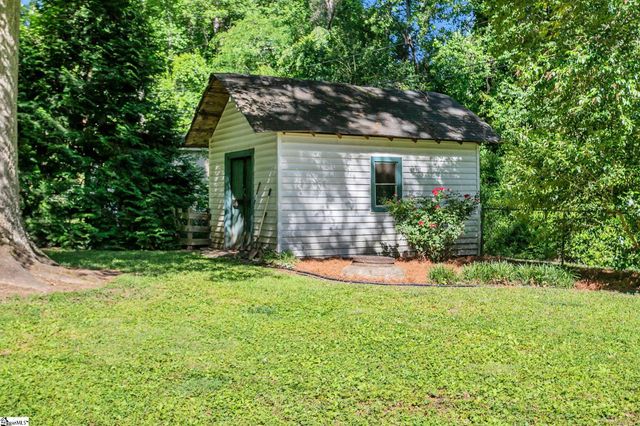 203 Hickory Lane, Mauldin, SC 29662