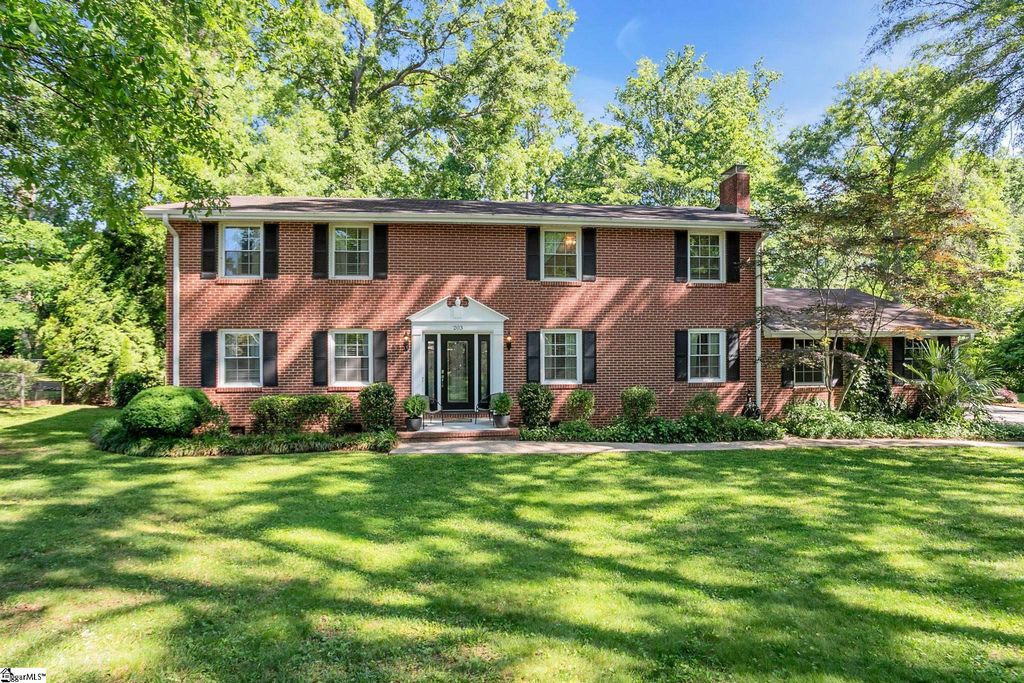 203 Hickory Lane, Mauldin, SC 29662