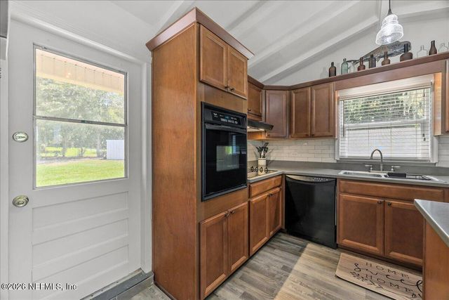 1523 COUNTY ROAD 309 1, Georgetown, FL 32139