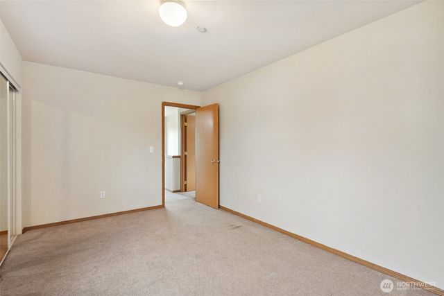2048 Jensen Avenue, Dupont, WA 98327