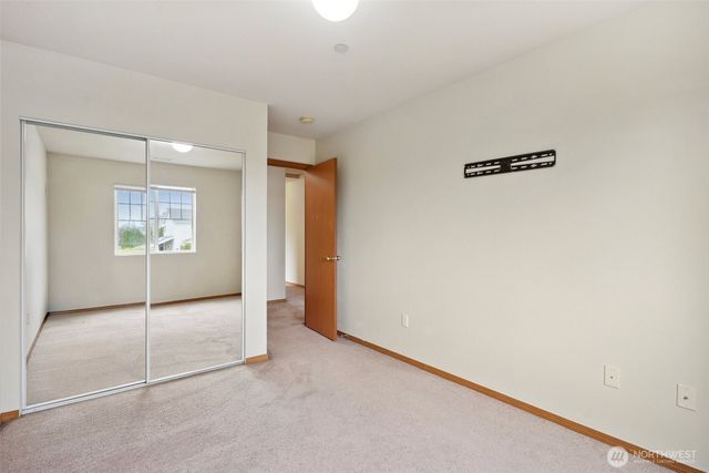 2048 Jensen Avenue, Dupont, WA 98327