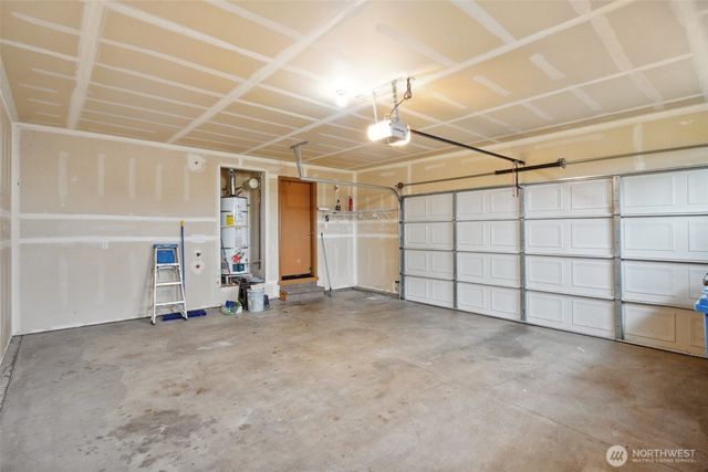 2048 Jensen Avenue, Dupont, WA 98327