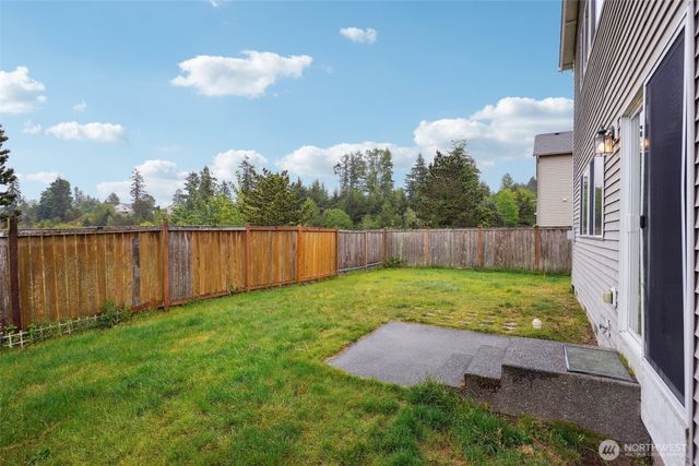 2048 Jensen Avenue, Dupont, WA 98327