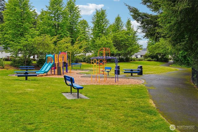 2048 Jensen Avenue, Dupont, WA 98327